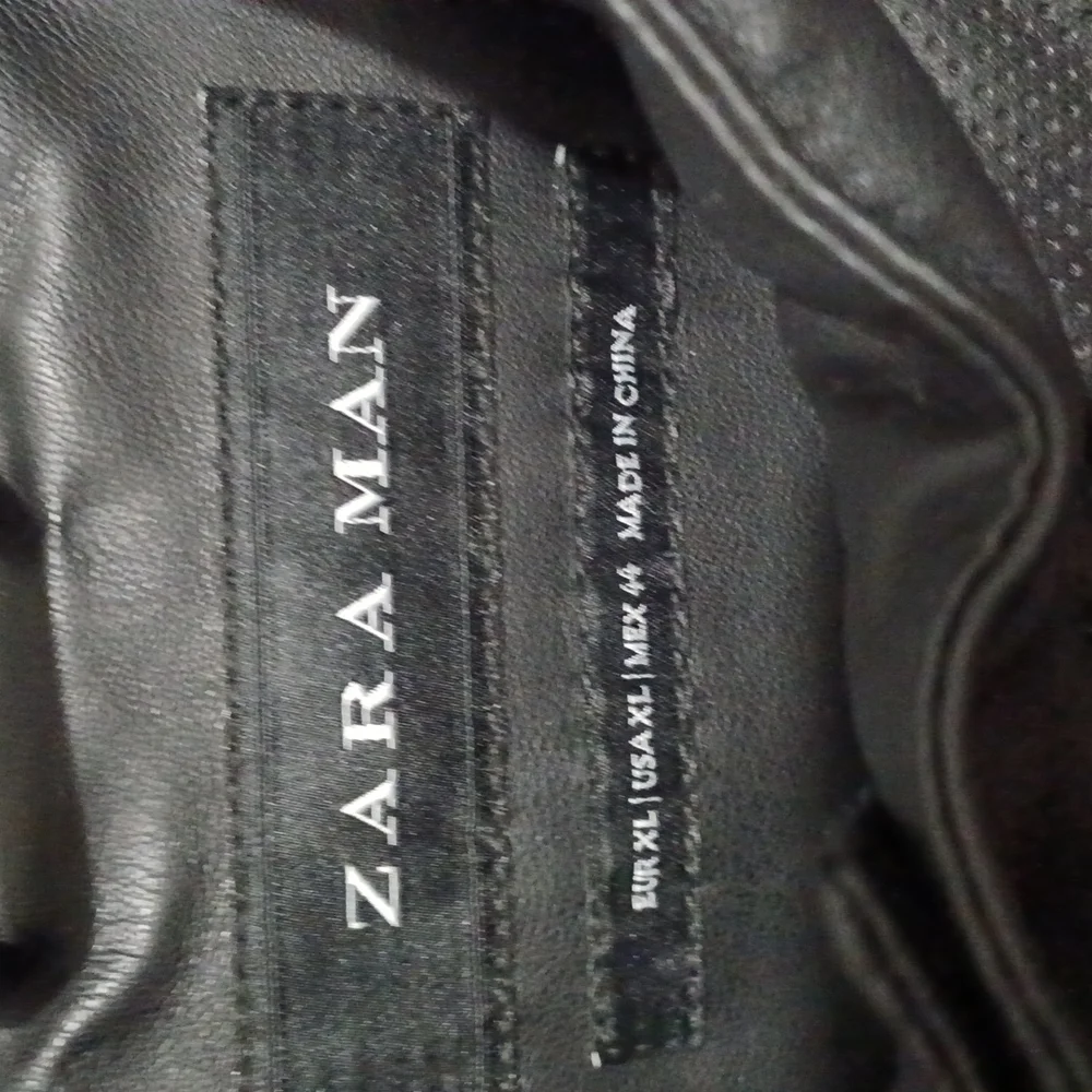 Zara Man Coat - Picture 2 of 3